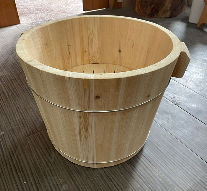 杉木飯桶
